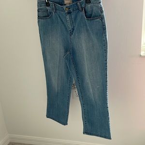 Chico’s Size 1.5 ankle leg jeans!